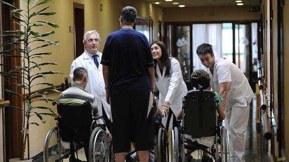 Miembros de la unidad de cuidados paliativos del hospital San Juan de Dios de Santurtzi.