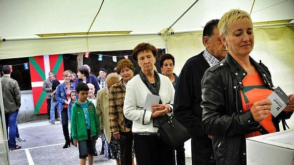 Votación en Ispaster. 