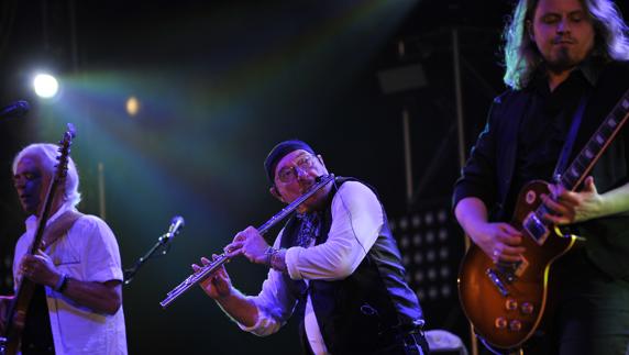 Jethro Tull, durante un momento de su actuación. /IGNACIO PÉREZ