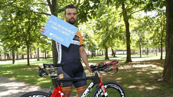 Asier Urbina, con su reto solidario. 