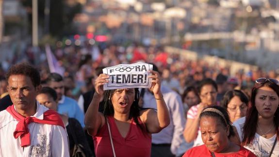 Las manifestaciones contra el presidente interino se repiten a diario por todo el país. 