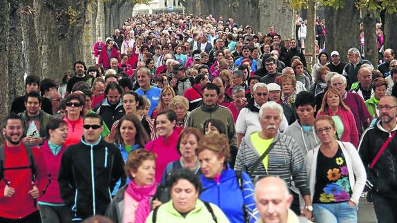 Dos mil vitorianos participaron el año pasado en la Marcha Familiar Green.  