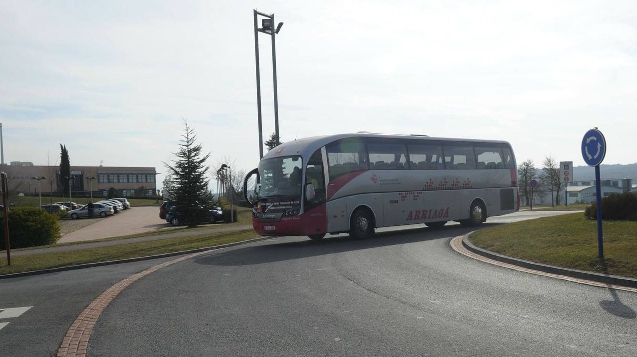 El autobús tendrá 8 paradas en el Parque Tecnológico de Álava. 