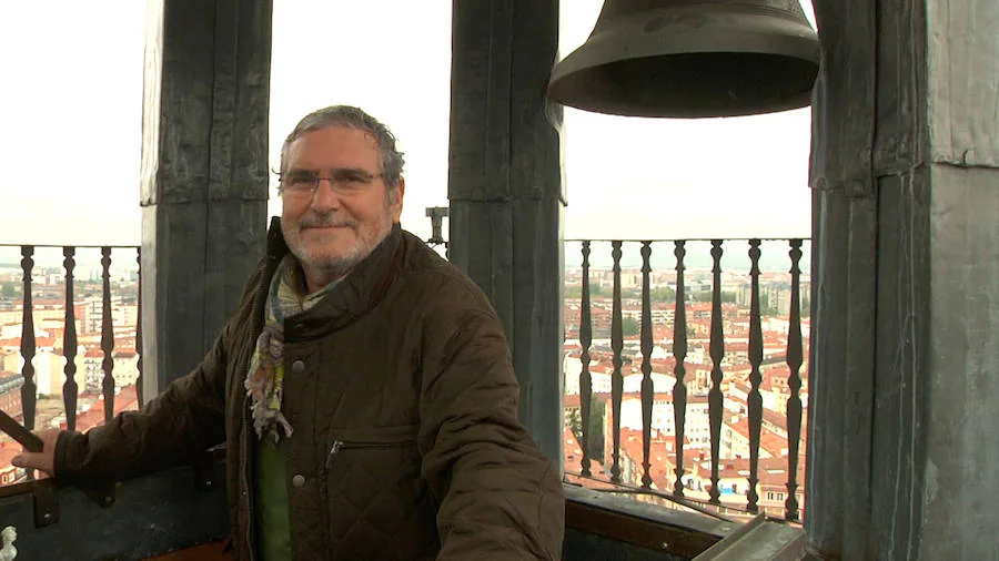 Juan Ignacio Lasagabaster nos descubre las vistas desde la torre de la catedral de Santa María.