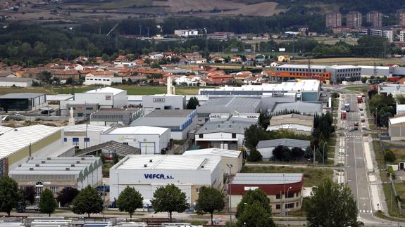 El polígono de Bayas acoge un buen número de las actividades del ámbito industrial emplazadas en la ciudad.