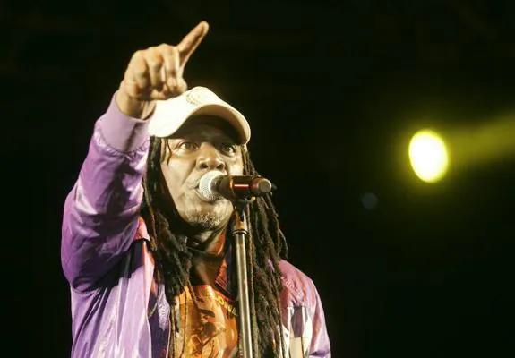 Alpha Blondy durante las fiestas de la Blanca.