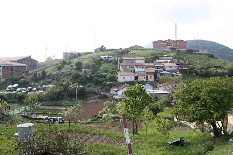 Los primeros en contar un estudio para ver la viabilidad de la regularización serán los barrios de Cueto y Cuesta Hospiatl Alto.