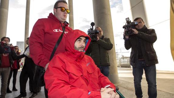 Andrés Martínez, a su llegada a los juzgados.