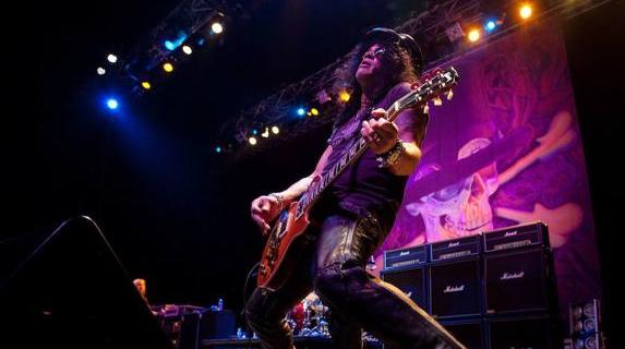 El guitarrista Slash, en una actuación.