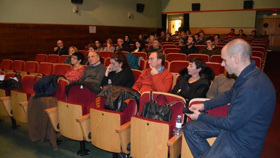 Algunos de los presentes en la reunión de ayer en Berriz. 
