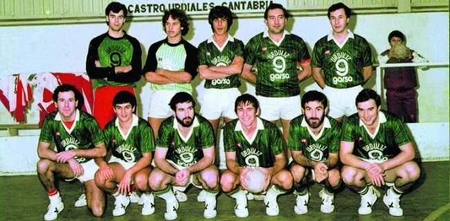 Imagen del primer equipo en 1980. 