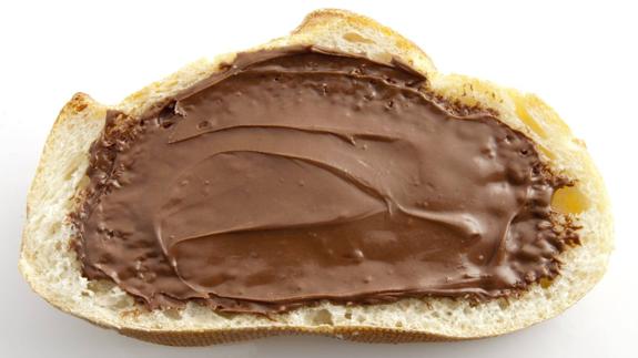 El aceite de palma está presente en multitud de alimentos congeladas y en la bollería industrial, entre otros.