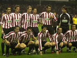 El Athletic llegó a un acuerdo en 2004 con el Gobierno vasco para lucir el lema ‘Euskadi’ en la Copa de la UEFA. / Archivo