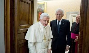 Benedicto XVI y Mario Monti el pasado viernes./ Efe