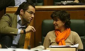 Borja Sémper y Maria San Gil, en un pleno del Parlamento vasco en 2008.