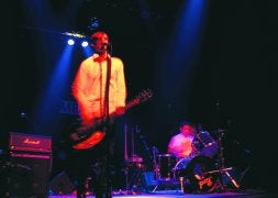 En el Villa de Bilbao dieron fuego al escenario y les multaron con 150 euros. / MAR SECO