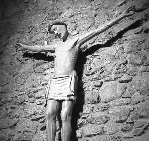 El Cristo imberbe ubicado en la parroquia de Azitain. ::
M. E.