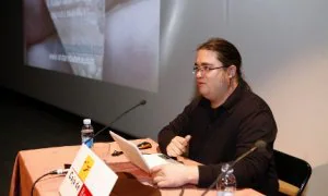 Rafael Varón durante la conferencia organizada ayer por la Fundación Cantera. ::
A. GÓMEZ