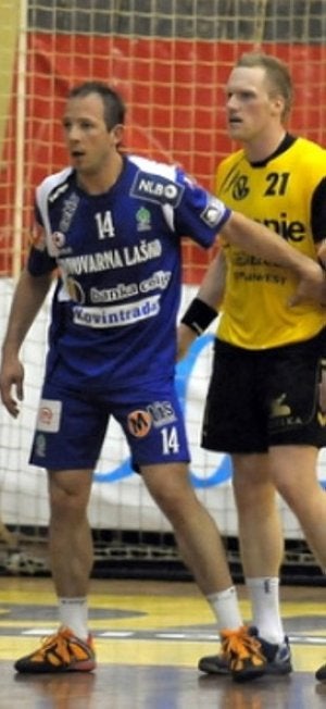 Kojic se ha proclamado campeón de liga con el Celje. ::
RK-CELJE.SI