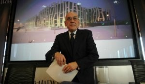 El presidente de la Caja Vital, Gregorio Rojo, en la sede la la entidad alavesa. ::                             IOSU ONANDIA