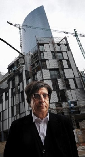 «La villa debe crecer con equilibrio», señala Ferrater. ::
FERNANDO GÓMEZ