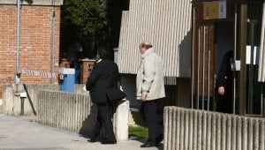 Fernando Campo accedió y abandonó el juzgado por la Comisaría de la Policía Nacional, cuando acudió a declarar el 11 de febrero. ::
A. G.