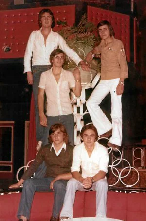 Los cinco músicos fundadores, en la sala Managua de Nájera. ::
E. C.