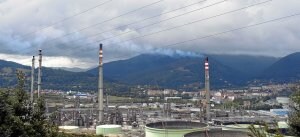 Las instalaciones de la refinería de Petronor, del grupo Repsol, en la localidad vizcaína de Muskiz. :: I. Pérez
