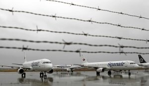Los aviones de Spanair fueron llevados al aeropuerto de El Prat (Barcelona), sede central de la compañía . ::
REUTERS