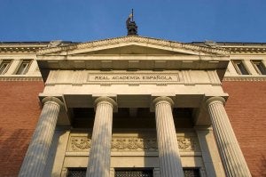 Fachada de la Real Academia Española, en Madrid. ::                         MATÍAS NIETO