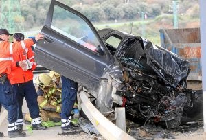 Un motorista de Plentzia muere tras chocar contra la cadena de una gasolinera cerrada en Barrika