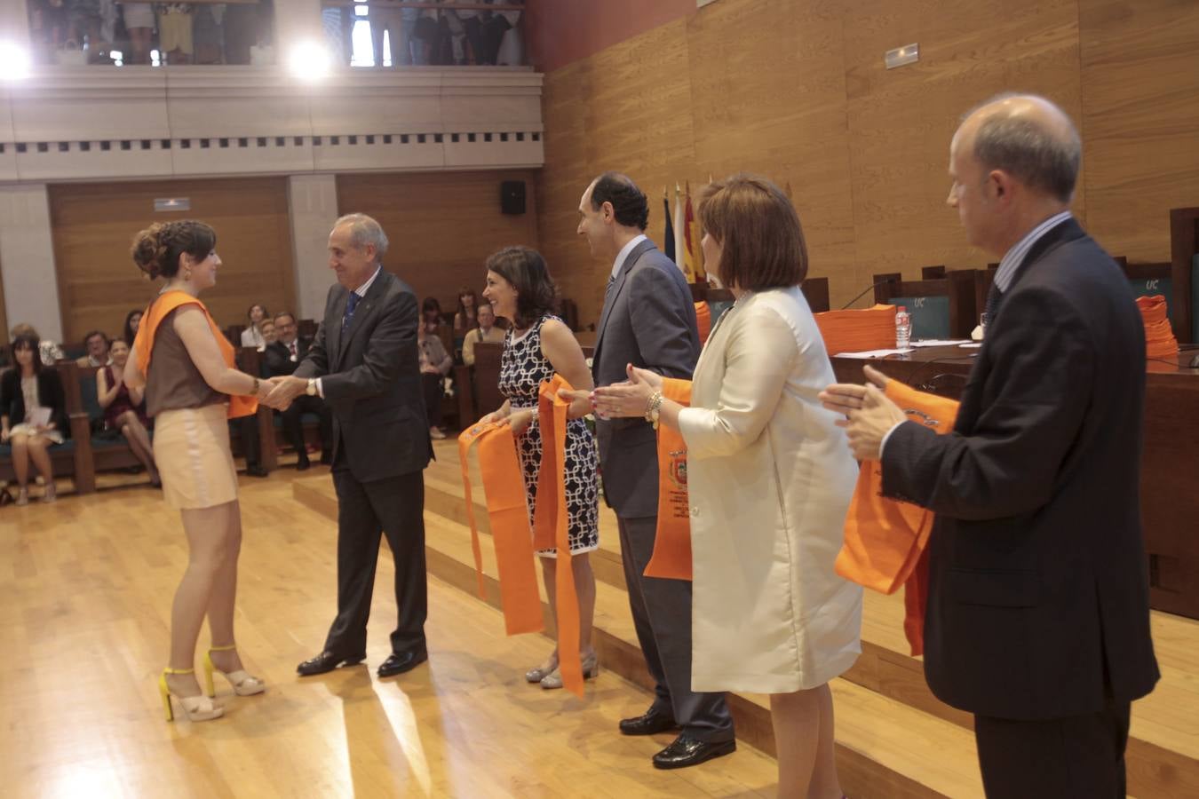 Los primeros grauados en Direción y Administración de Empresas d ela UC se gradúan