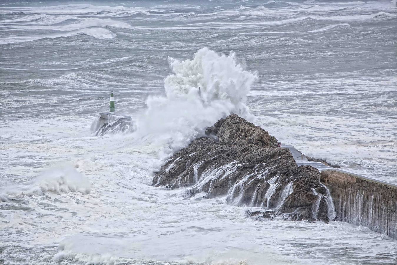 Temporal en San Vicente de la Barquera
