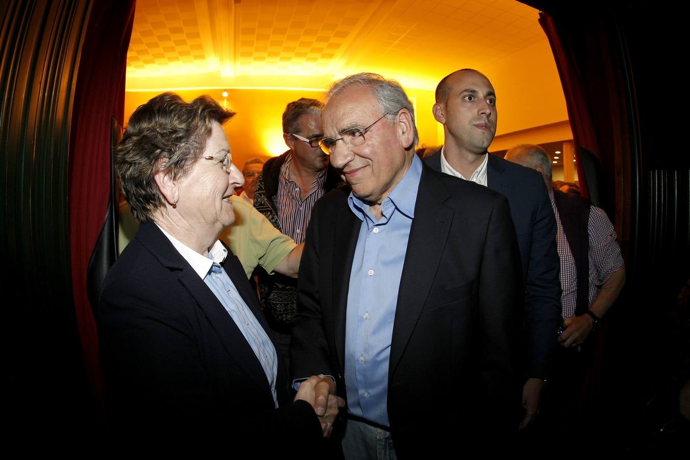 Mitin de Alfonso Guerra en Torrelavega