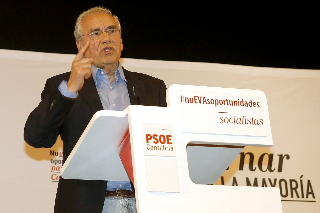 Mitin de Alfonso Guerra en Torrelavega