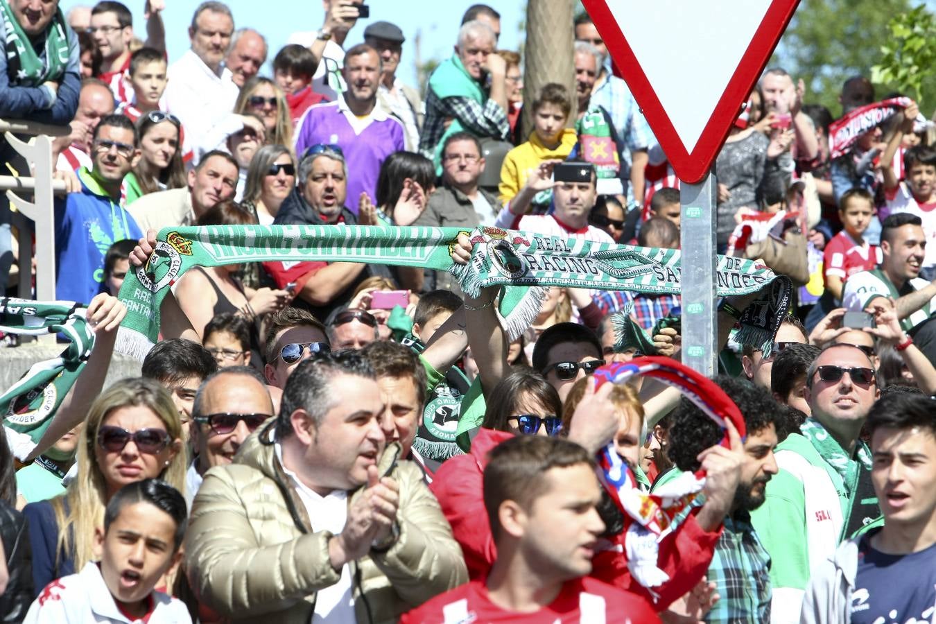 Emotivo recuerdo a Manolo Preciado en Gijón