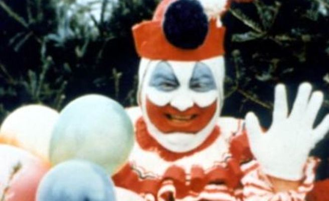 El payaso asesino.Asesinó a 33 personas que enterró en las proximidades de su casa.