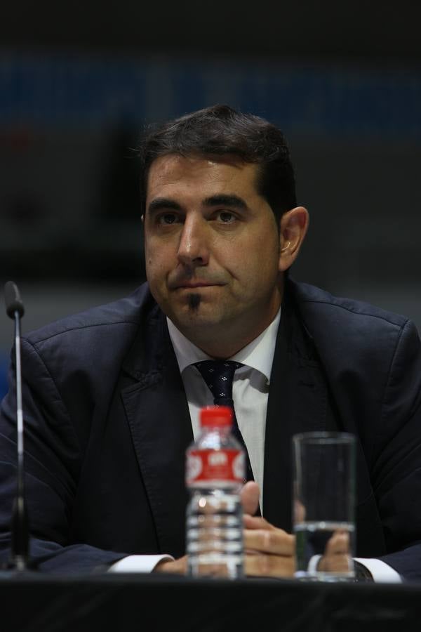 Junta de Accionistas del Racing (II)