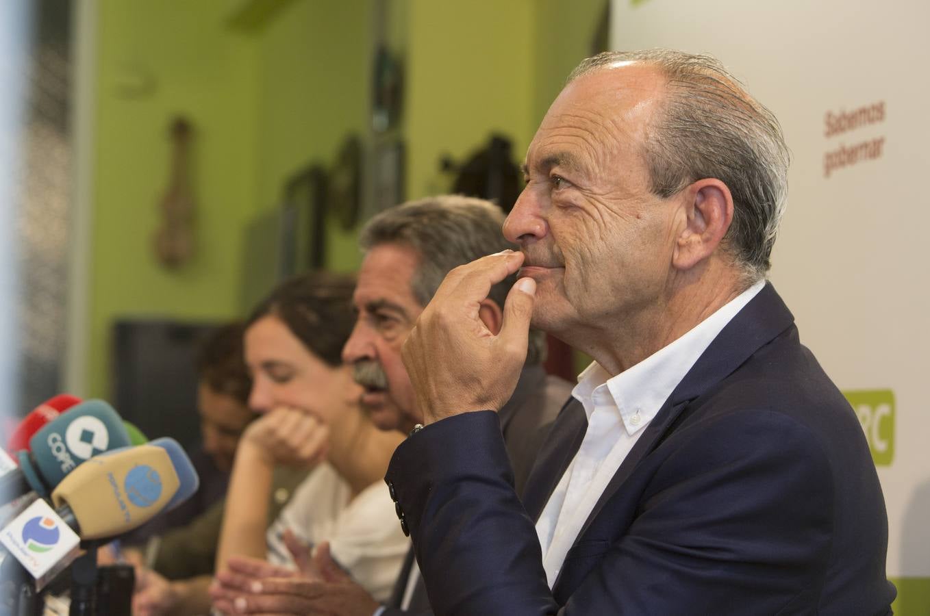 Marcano renuncia a diputado
