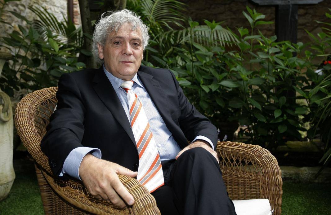 Ángel Cuevas García (Queveda, 1961) es el nuevo presidente de la Asociación de Hostelería de Cantabria