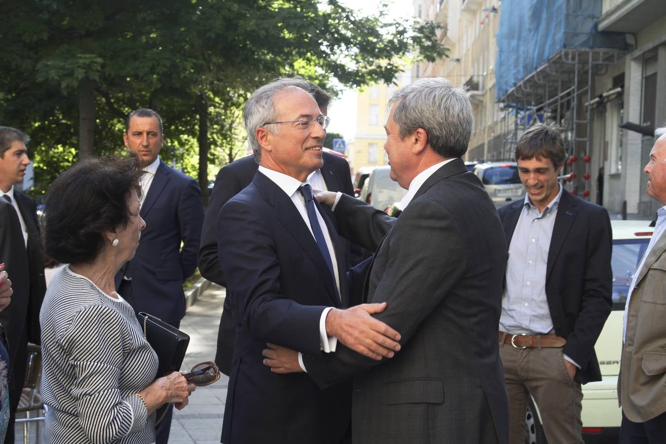 Multitudinario adiós a Armando Álvarez