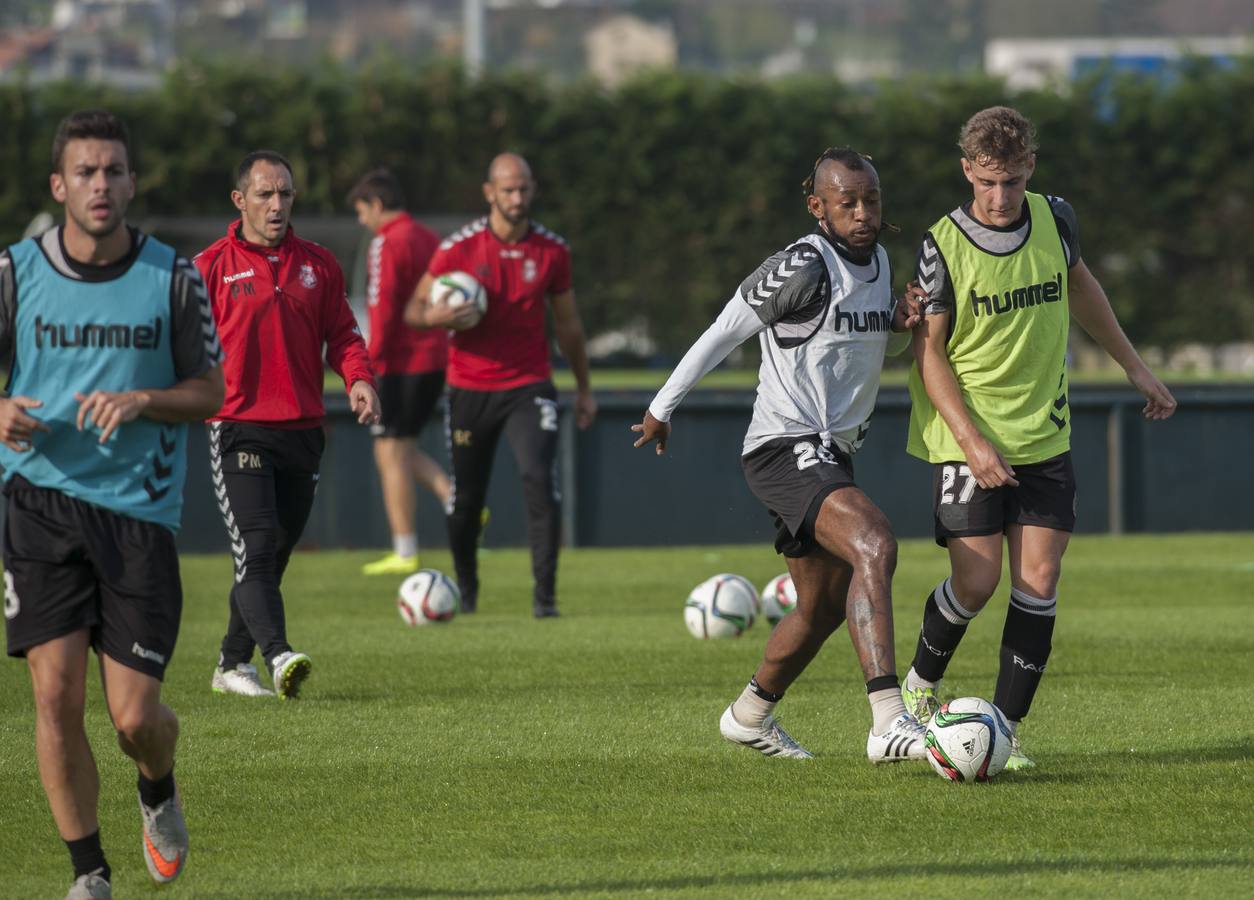 Tchité ya entrena con el Racing