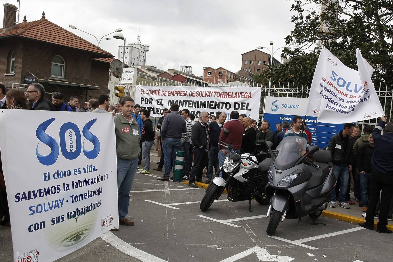 Concentración de trabajadores en Solvay
