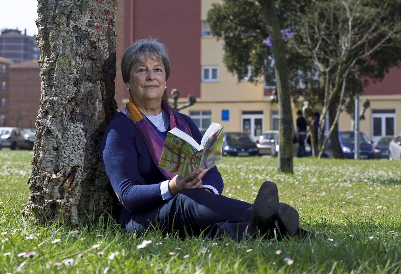 Isabel Gary, escultora y pintora