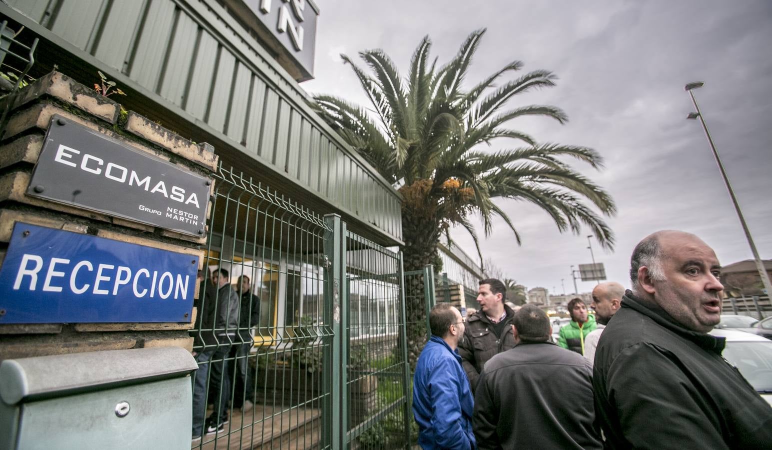 Los trabajadores de Ecomasa reciben las cartas de despido