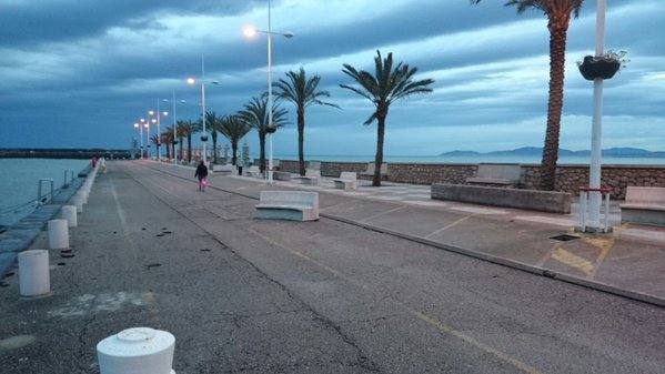 Daños provocados por las olas en Castro Urdiales