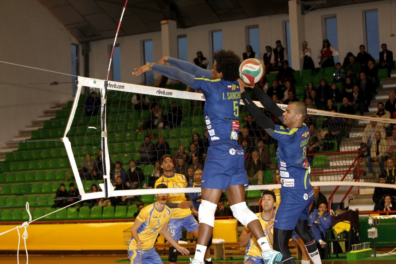 Textil Santanderina 3 - 2 Vecindarios de Gran Canaria