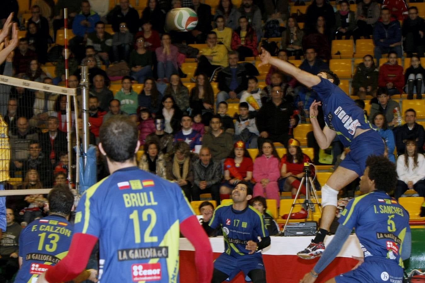 Textil Santanderina 3 - 2 Vecindarios de Gran Canaria