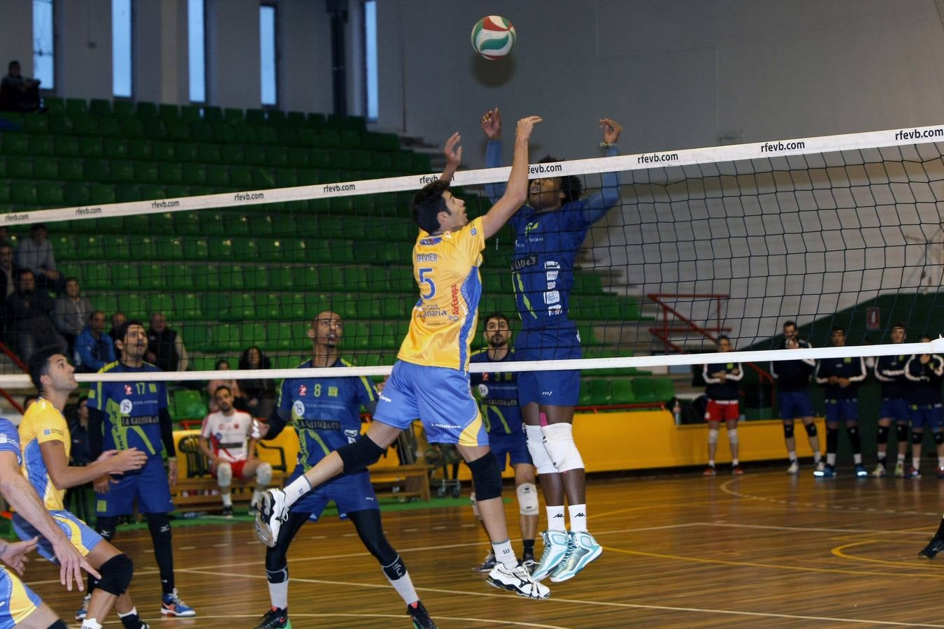 Textil Santanderina 3 - 2 Vecindarios de Gran Canaria