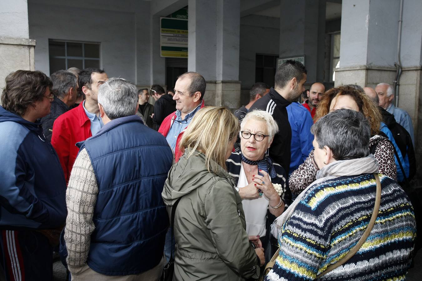 Concentración y asamblea de Sniace